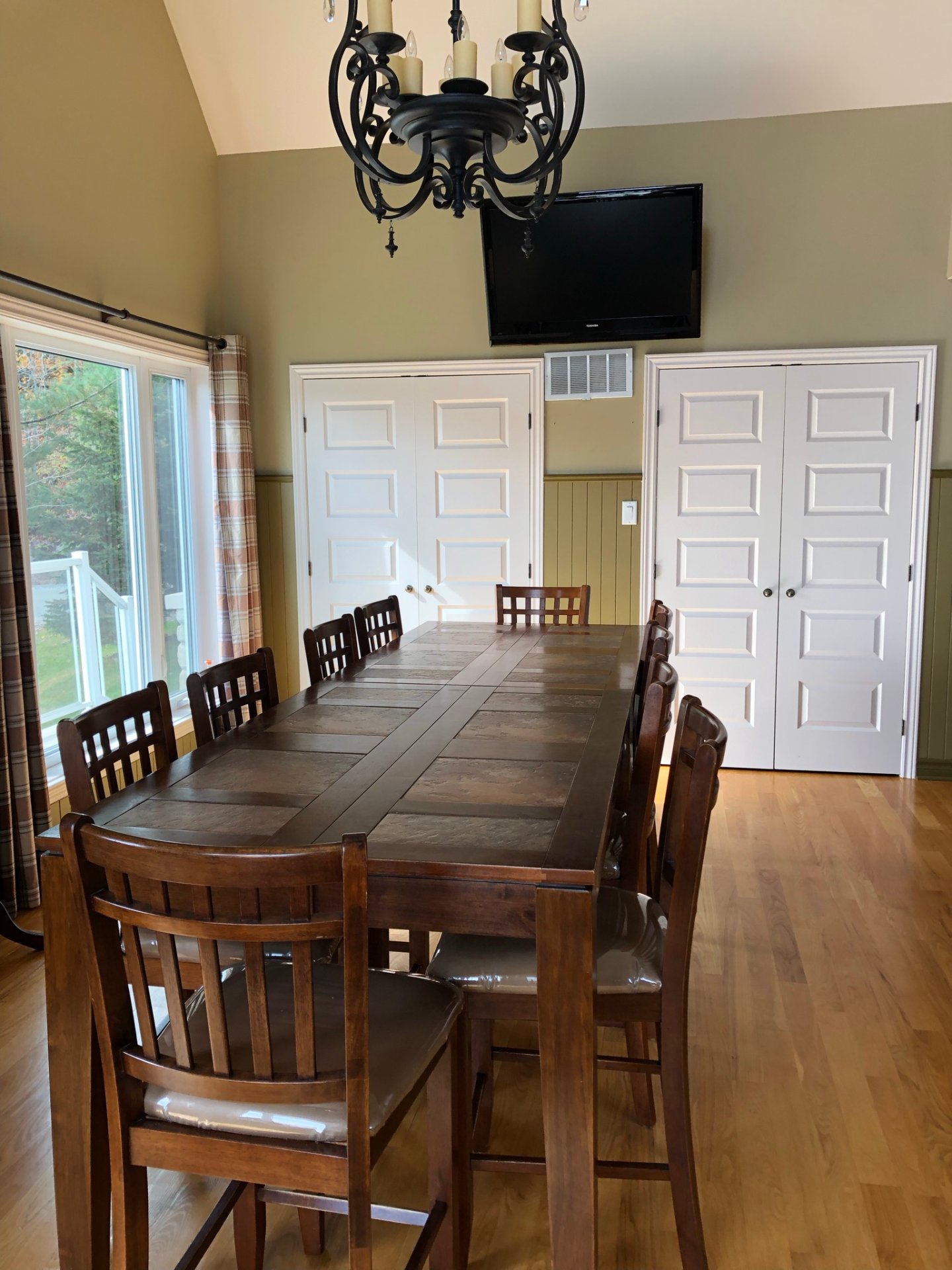 Photo - Dining room