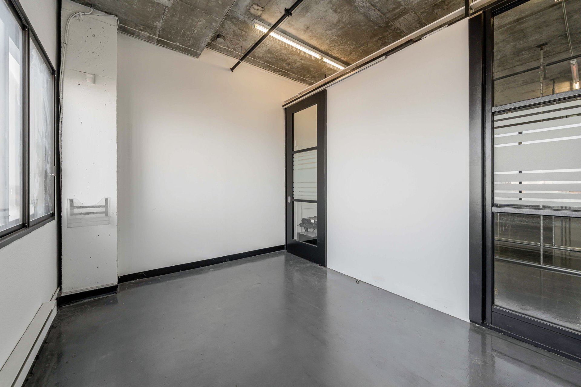 Photo - Office