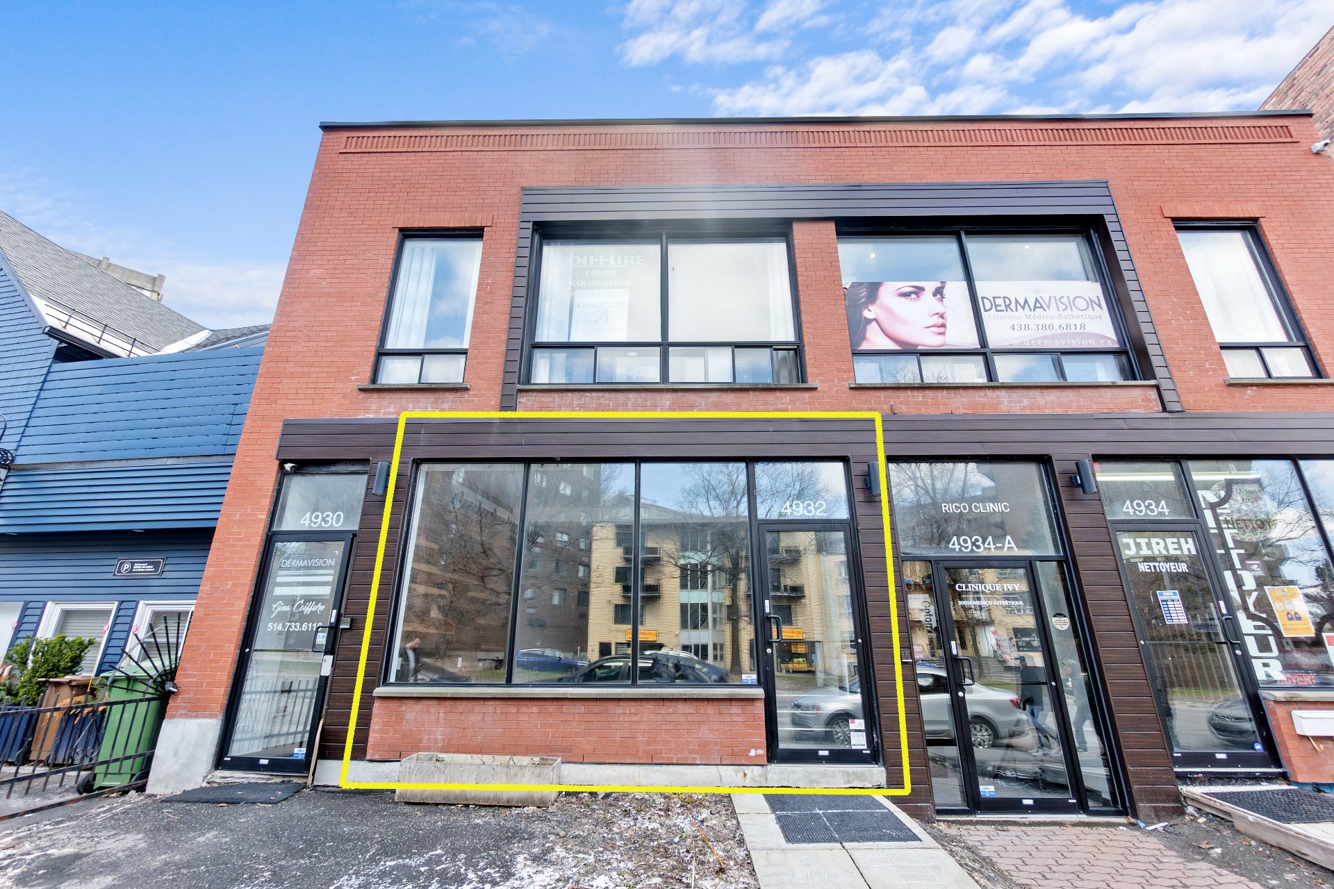 Photo - Frontage