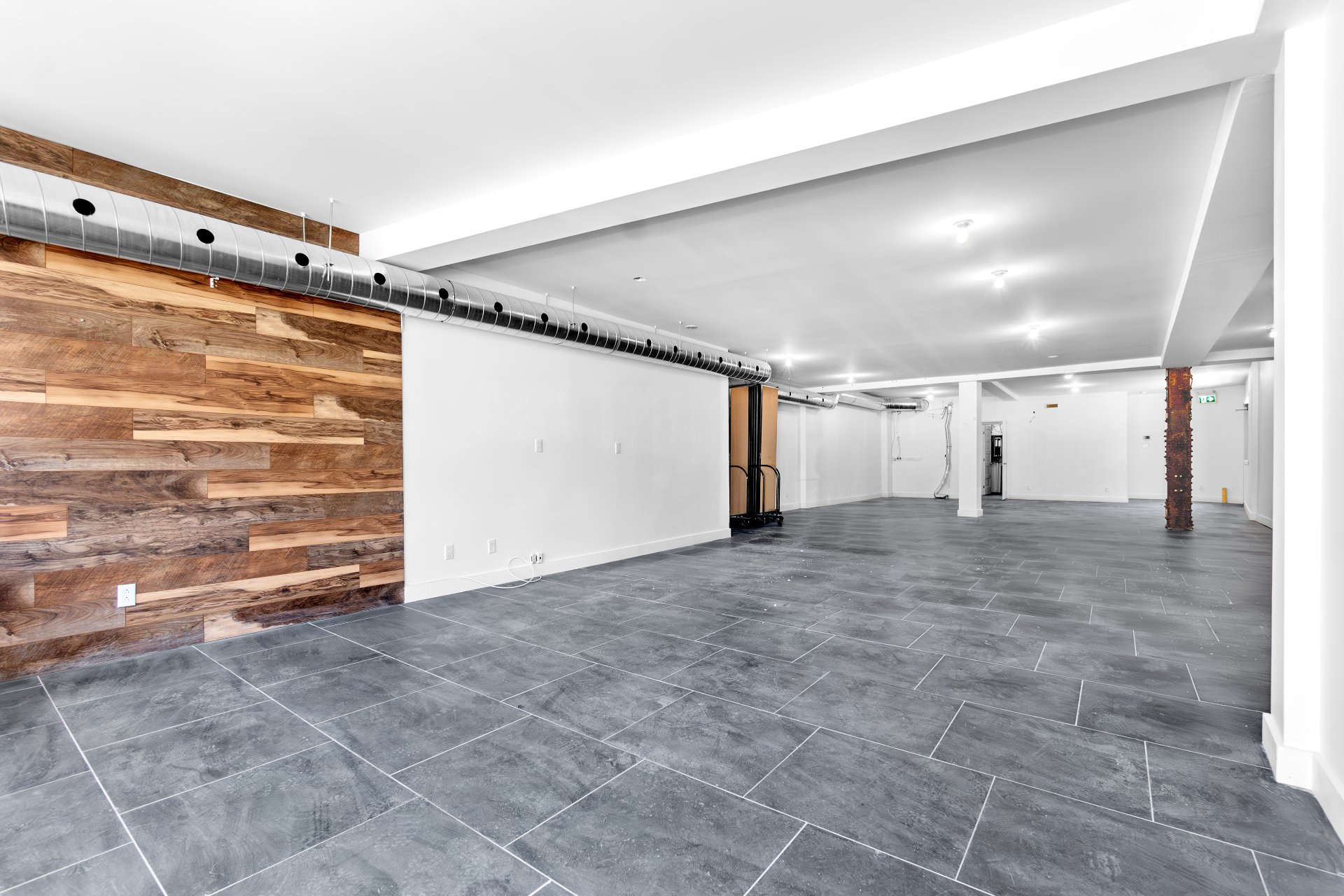 Photo - Interior