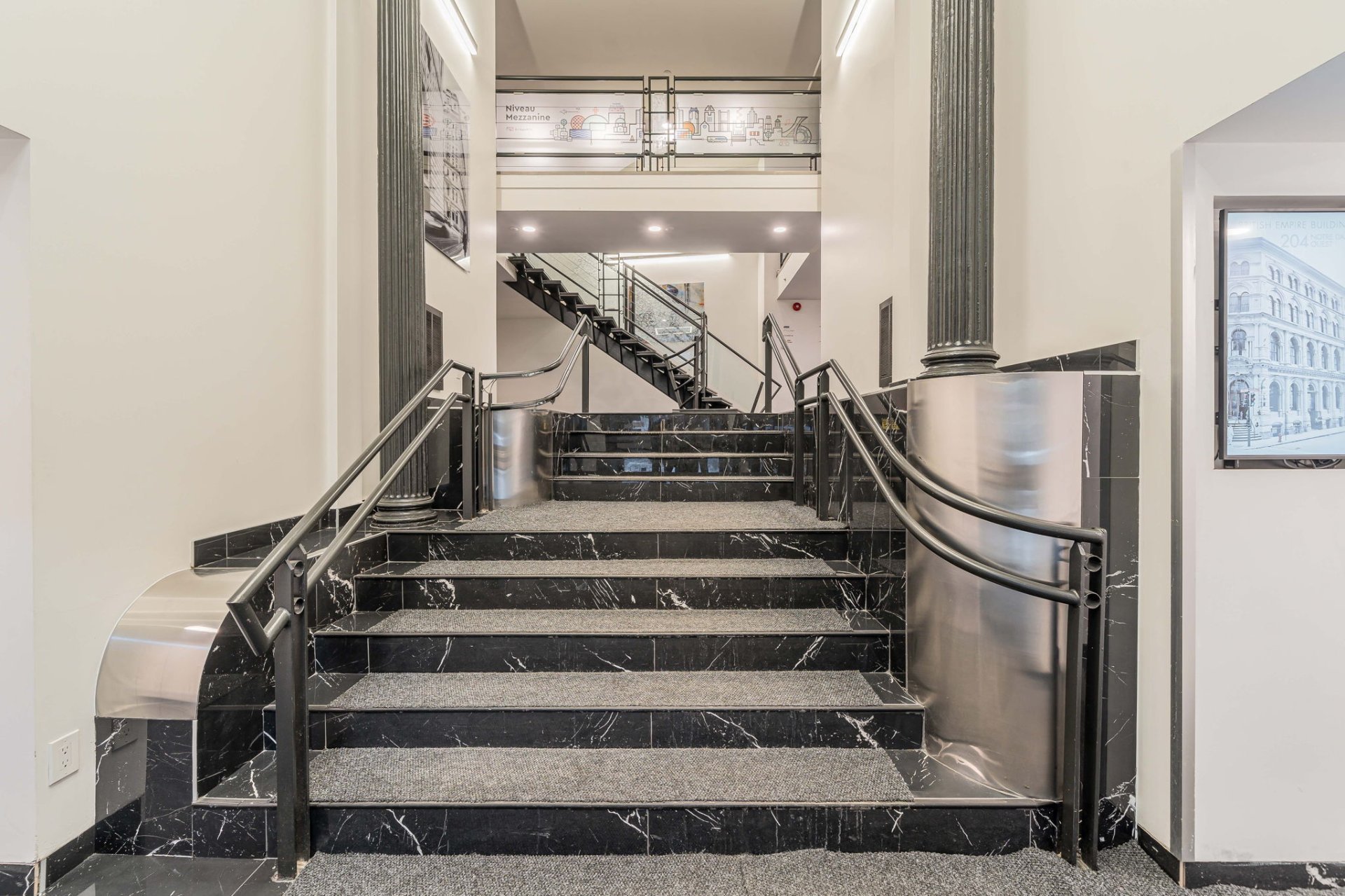 Photo - Reception Area