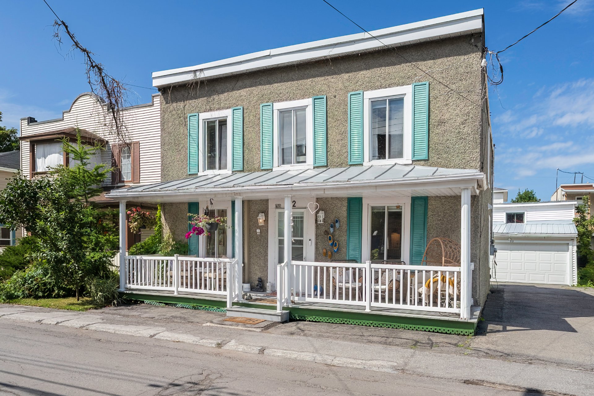 Photo - Frontage