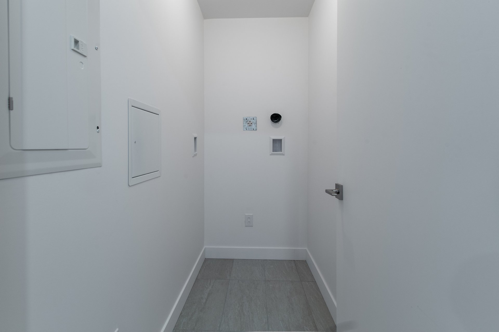 Photo - Interior