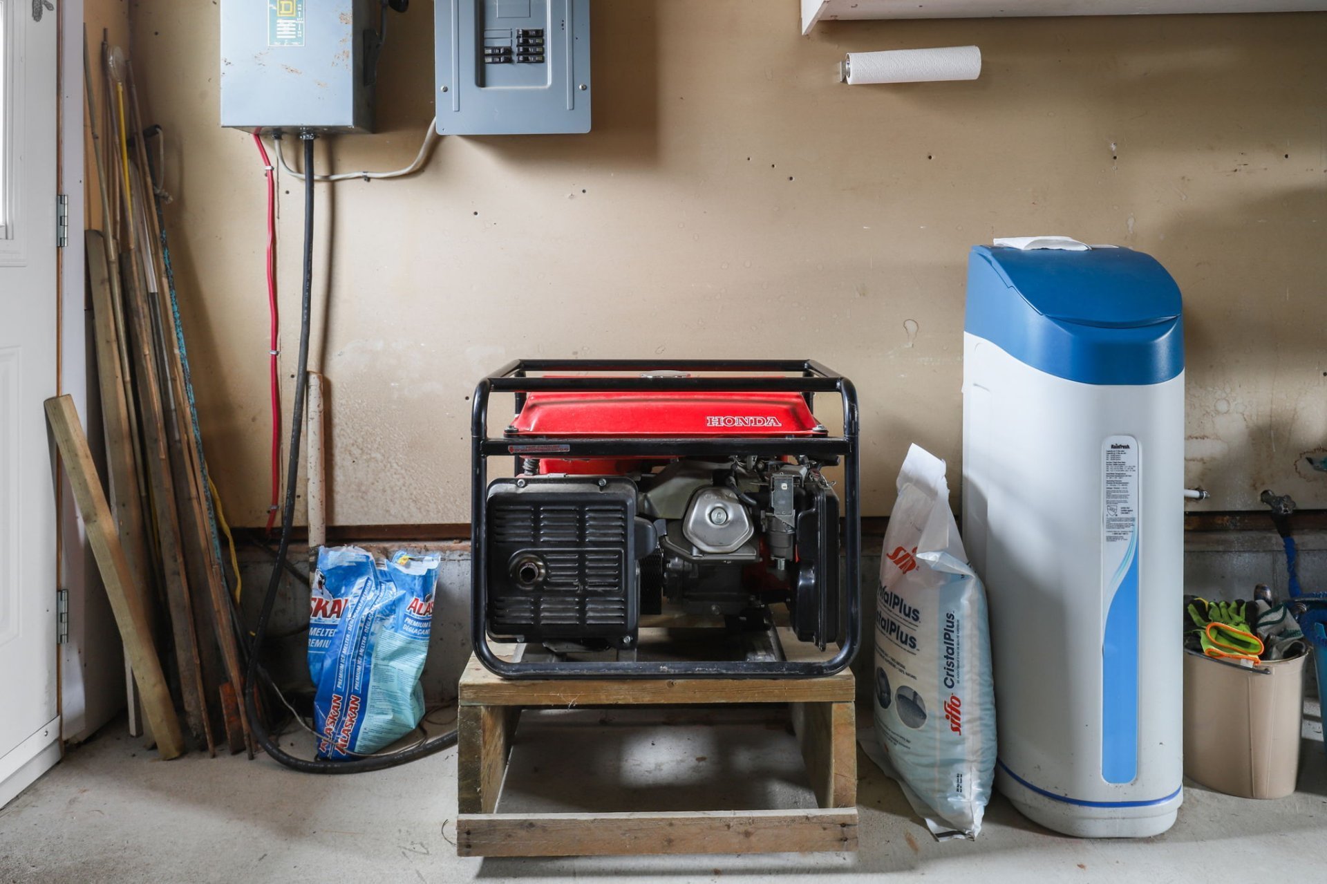 Photo - Garage