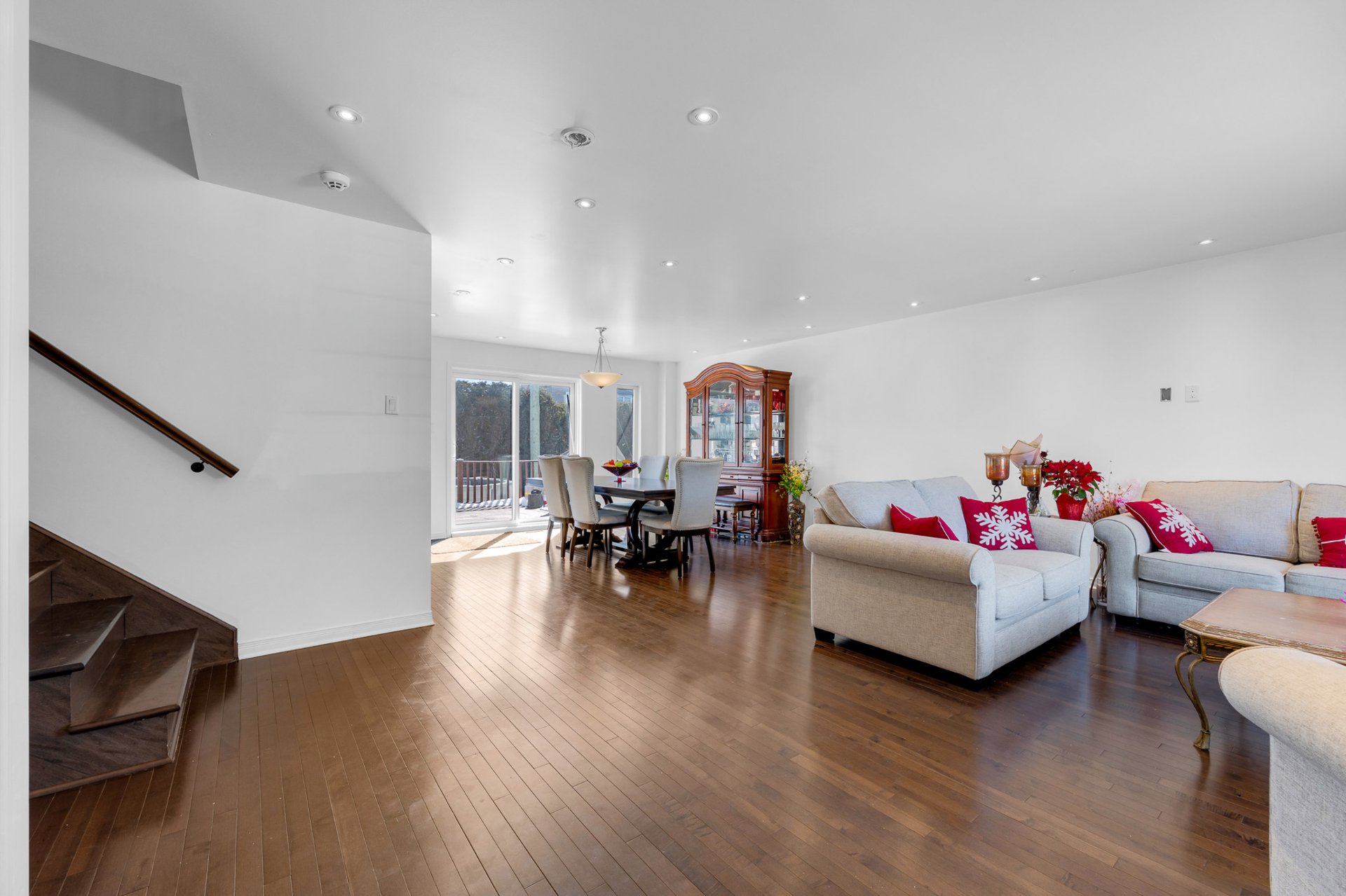 Photo - Overall View