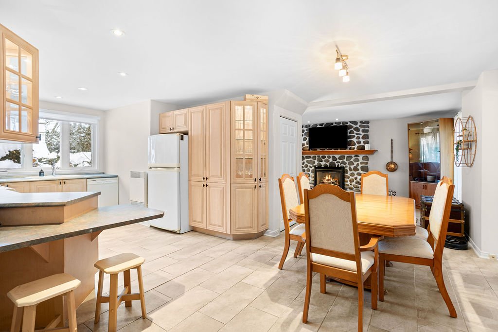 Photo - Overall View