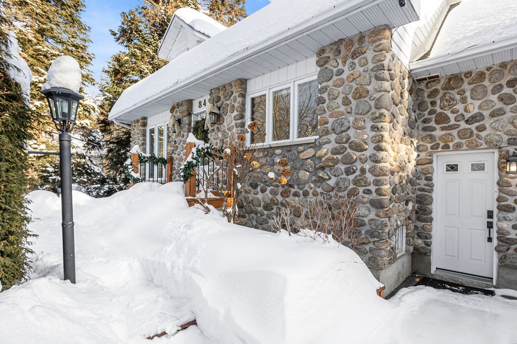 Photo - Exterior entrance