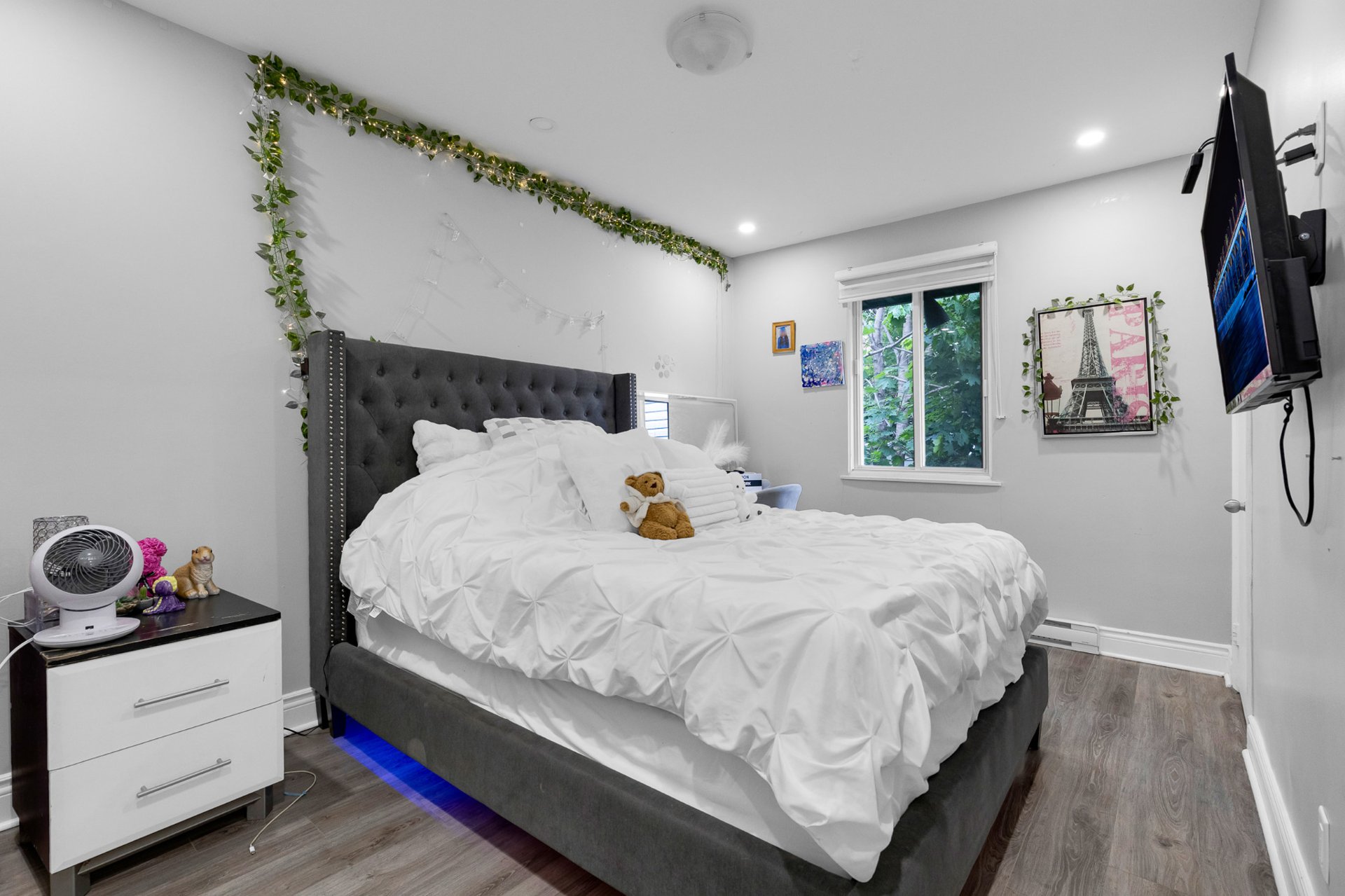 Photo - Bedroom