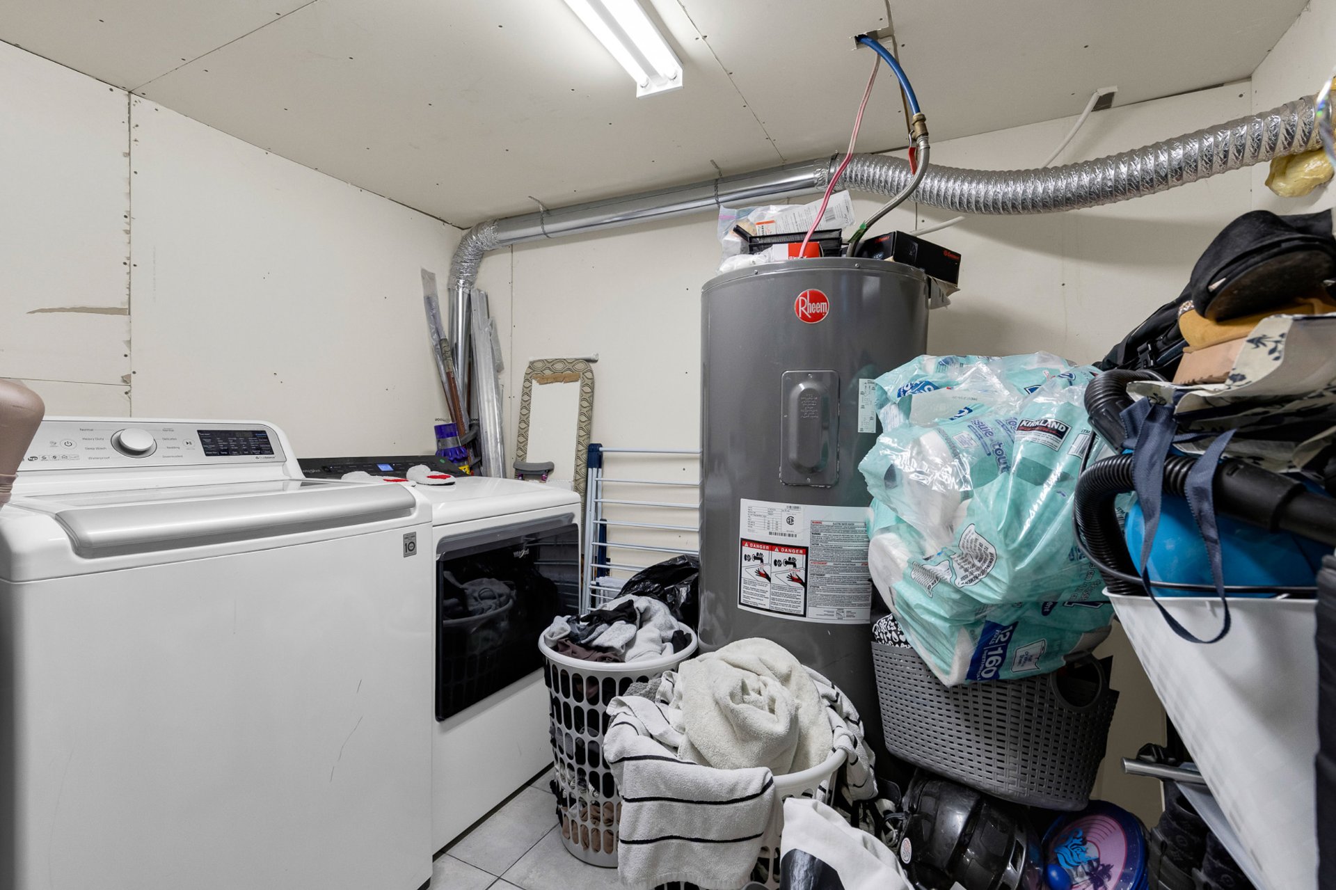 Photo - Laundry room
