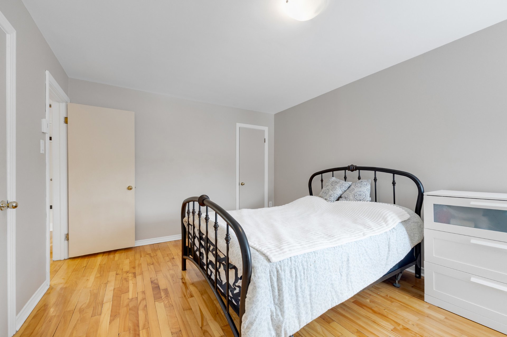 Photo - Chambre à coucher principale