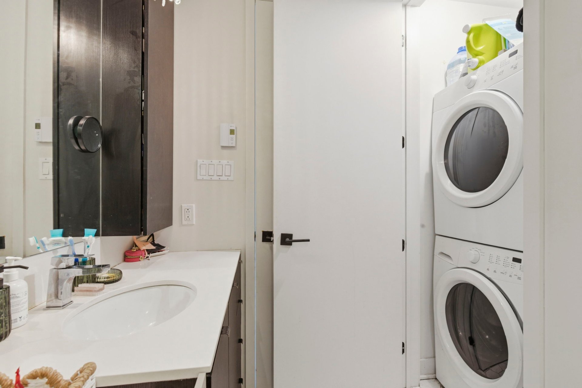 Photo - Laundry room