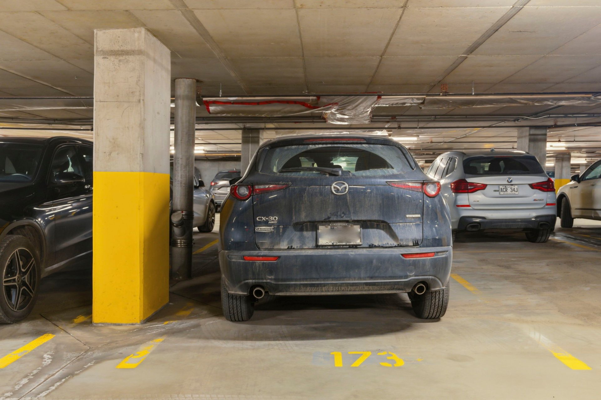 Photo - Garage