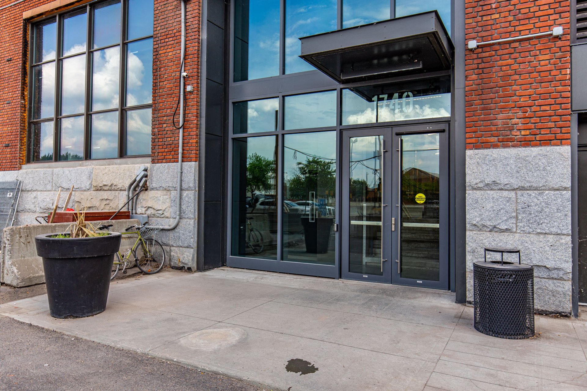 Photo - Exterior entrance