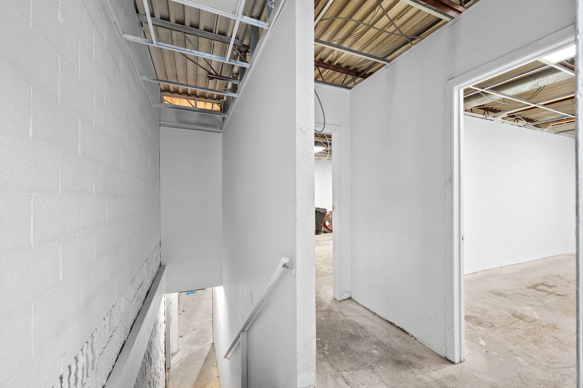 Photo - Mezzanine