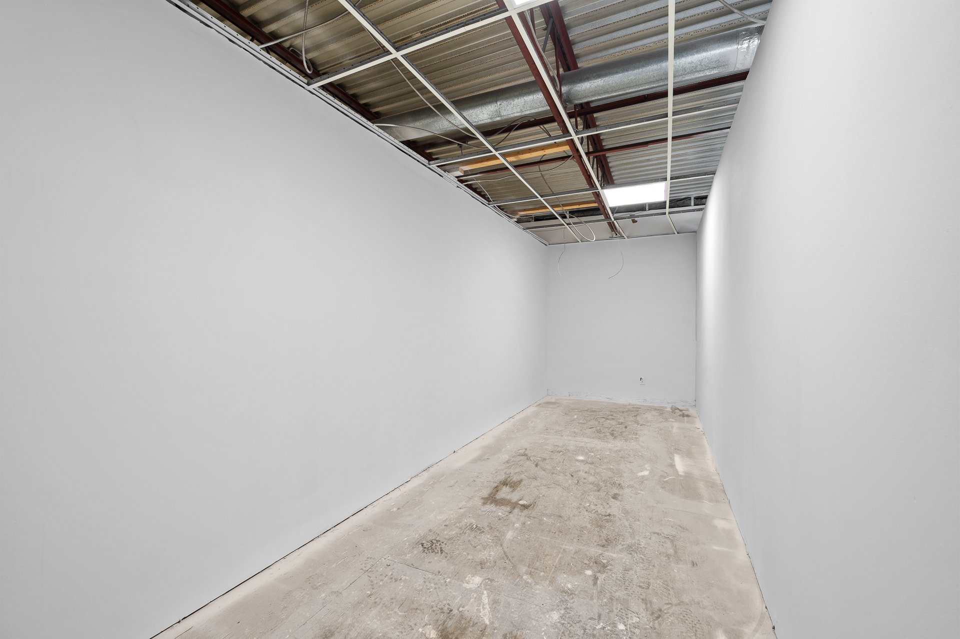 Photo - Mezzanine