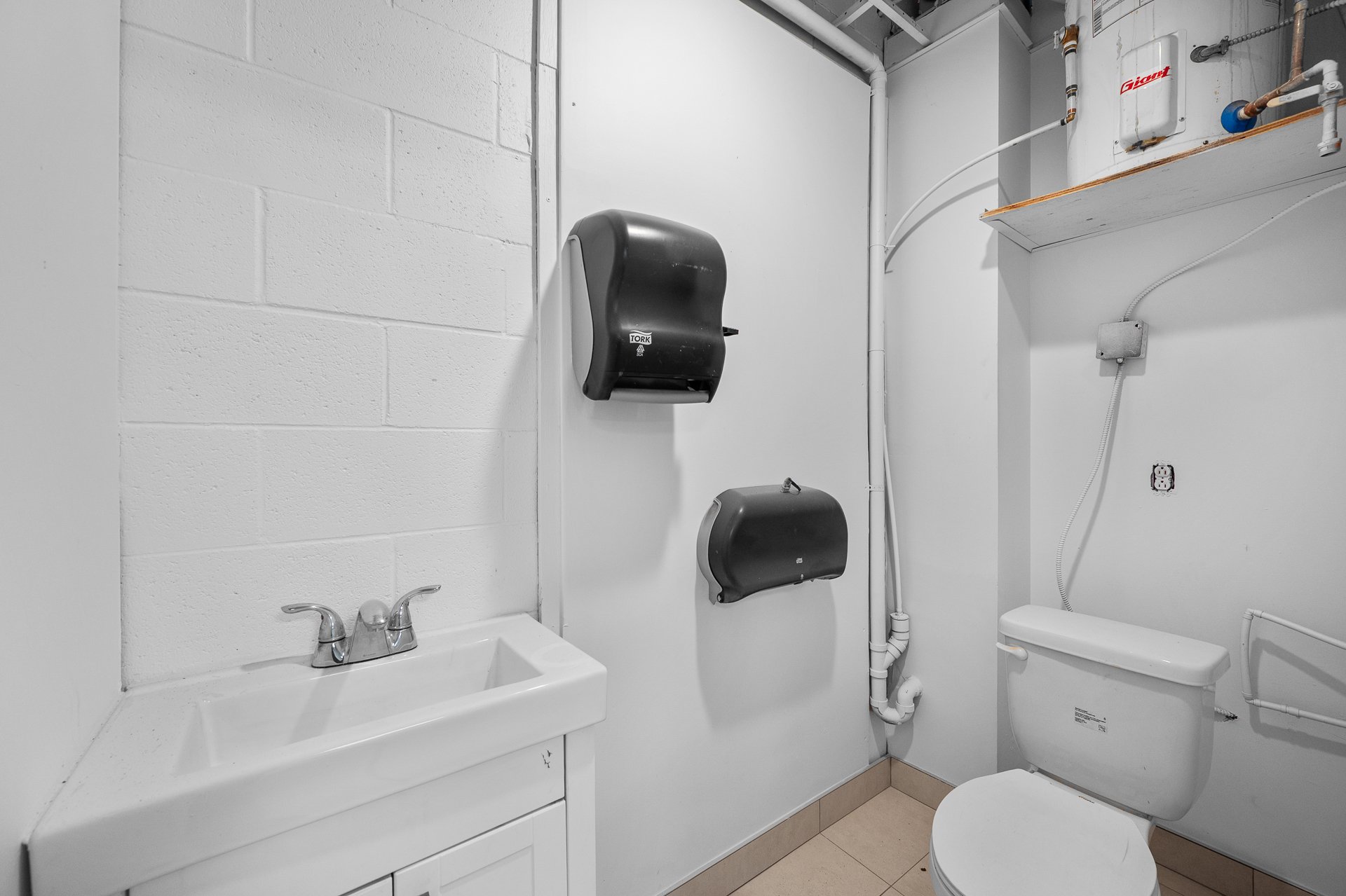 Photo - Washroom