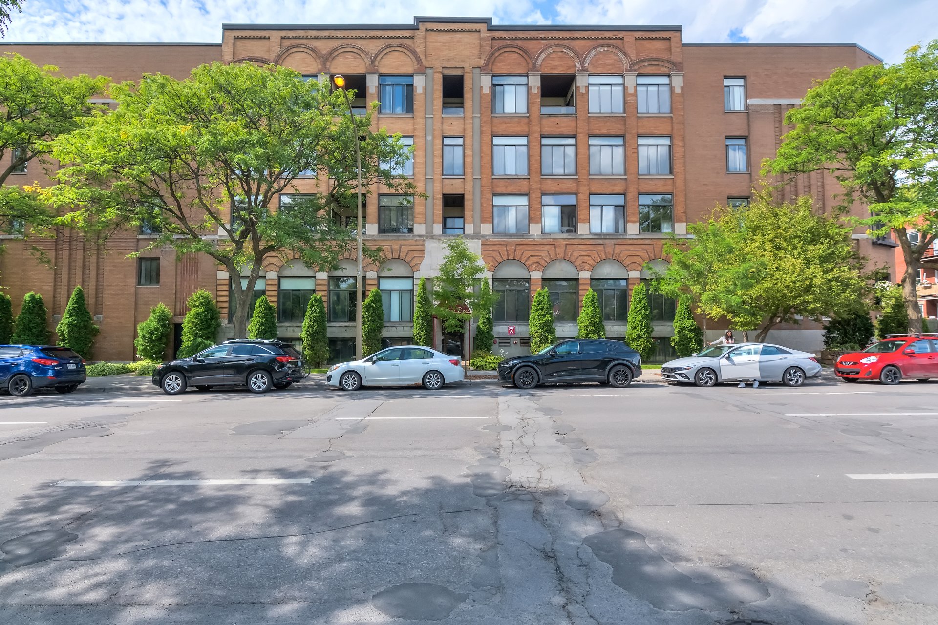 Photo - Exterior