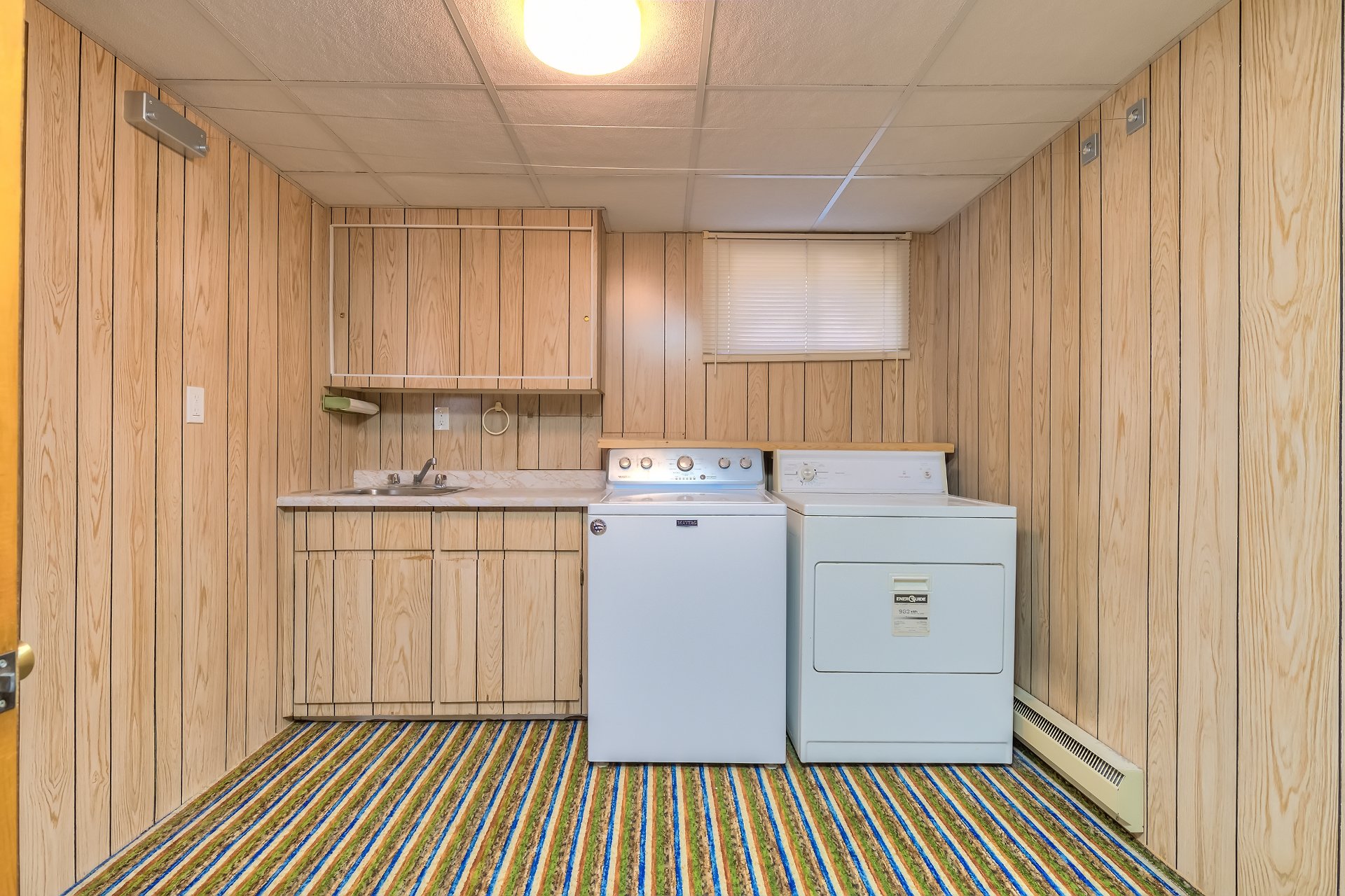 Photo - Laundry room