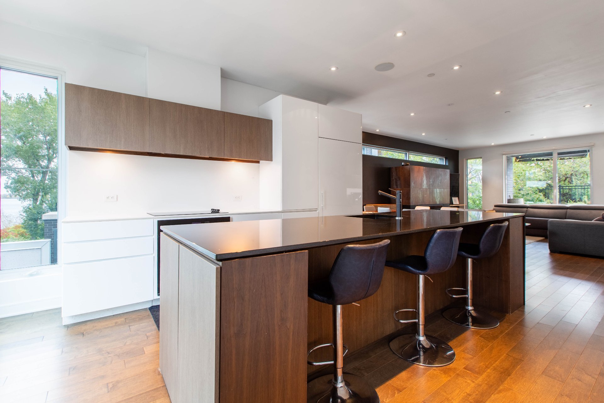 Photo - Dining room