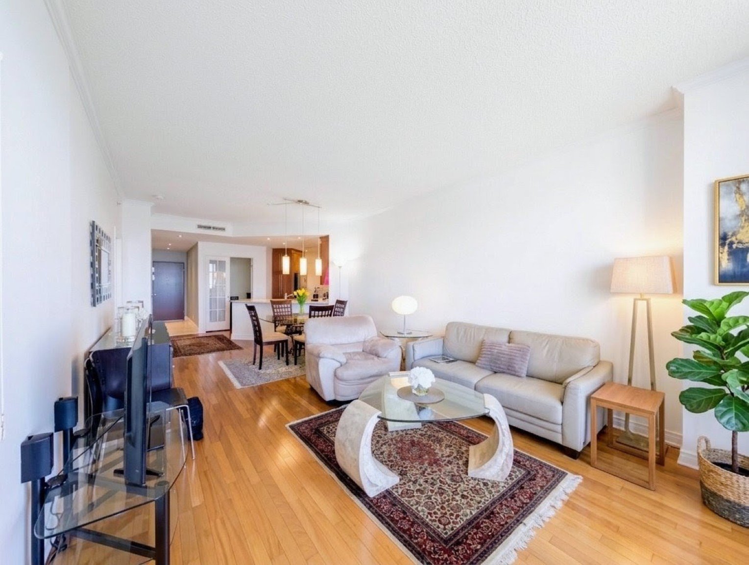 Photo - Family room