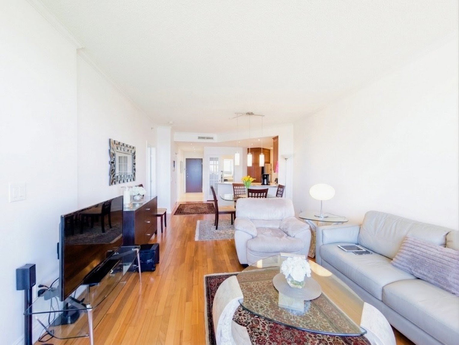 Photo - Family room