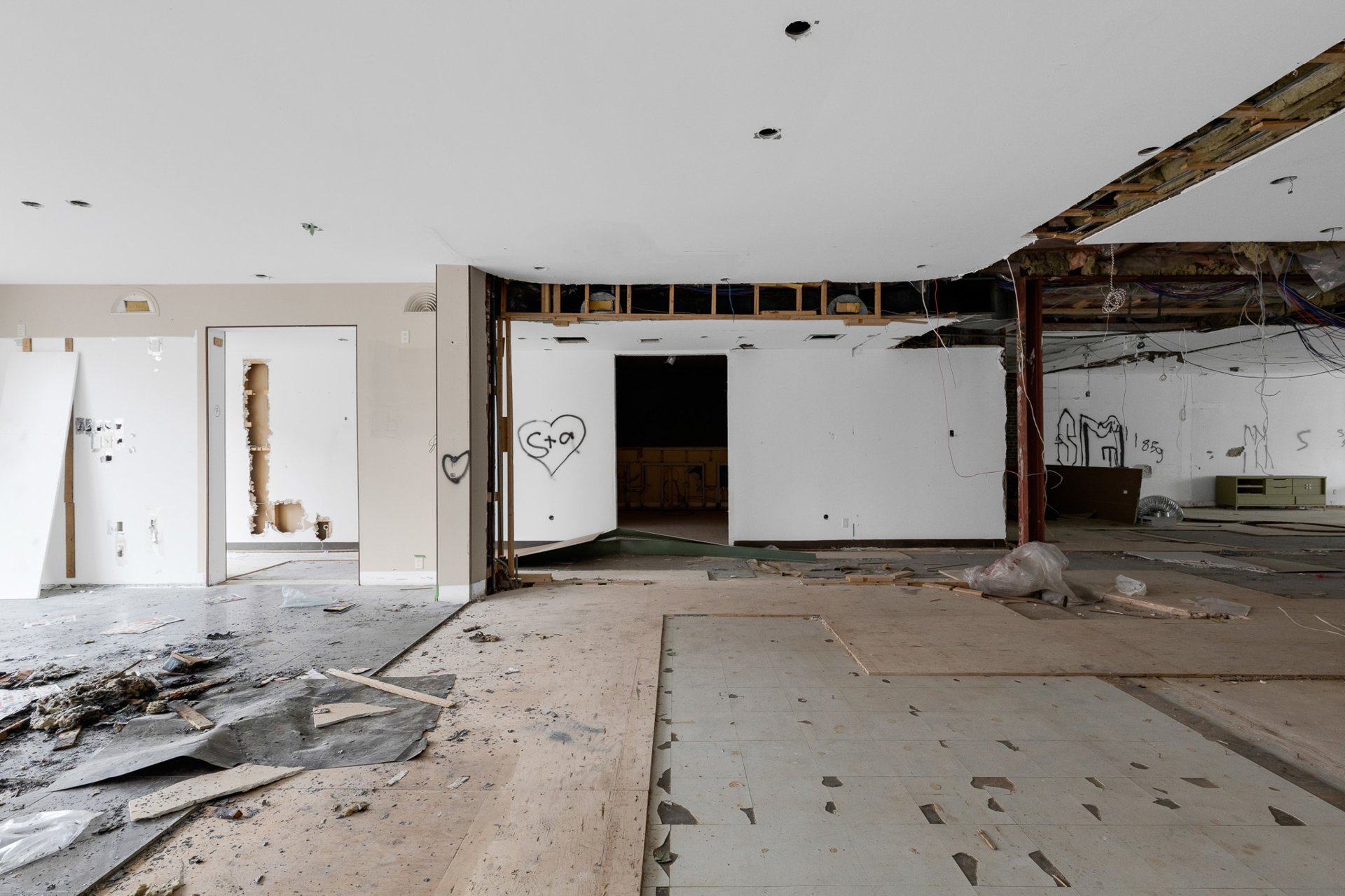 Photo - Interior