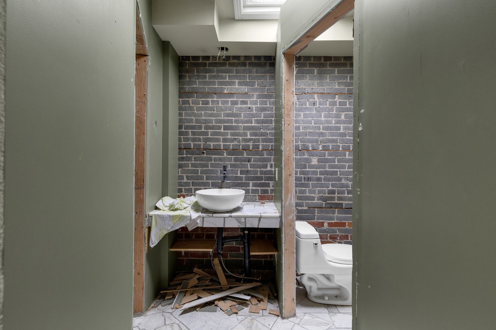 Photo - Interior