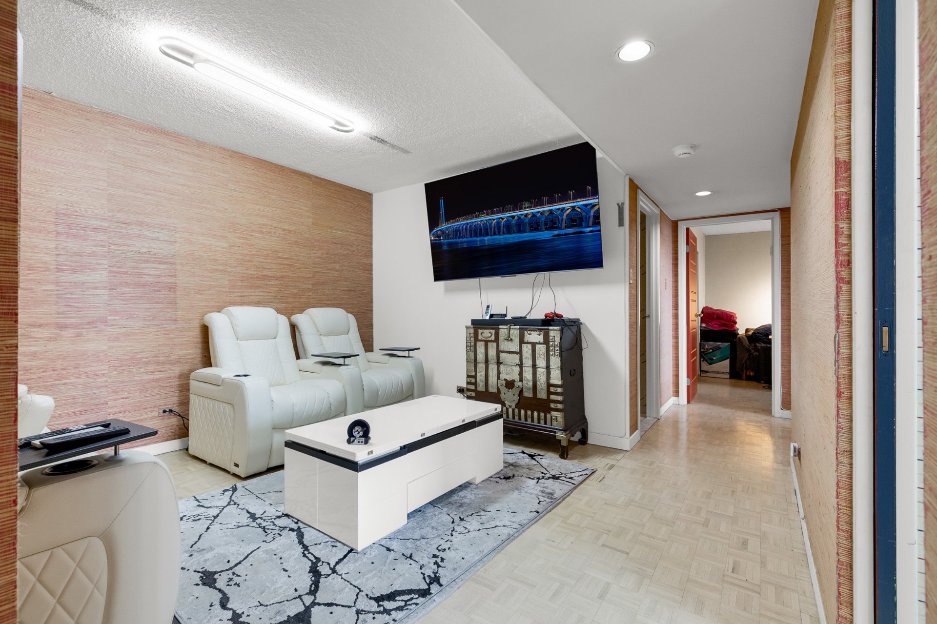 Photo - Family room