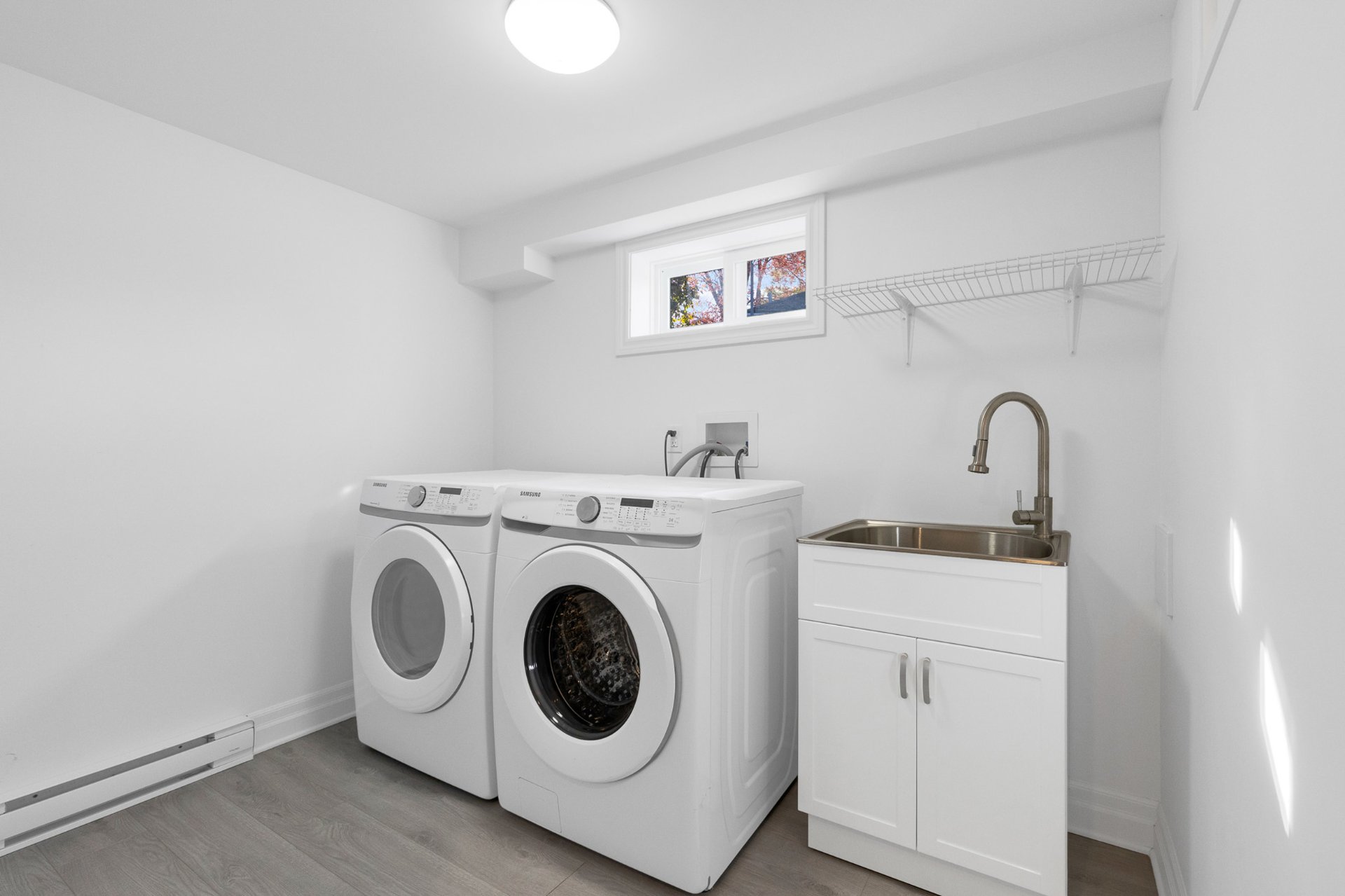 Photo - Laundry room