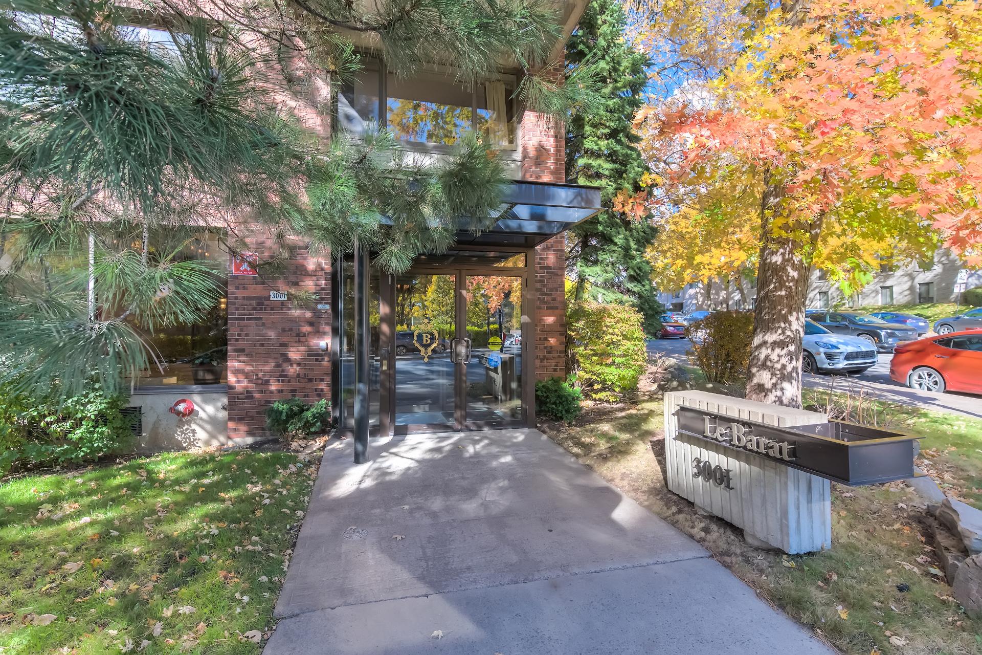 Photo - Entrée extérieure