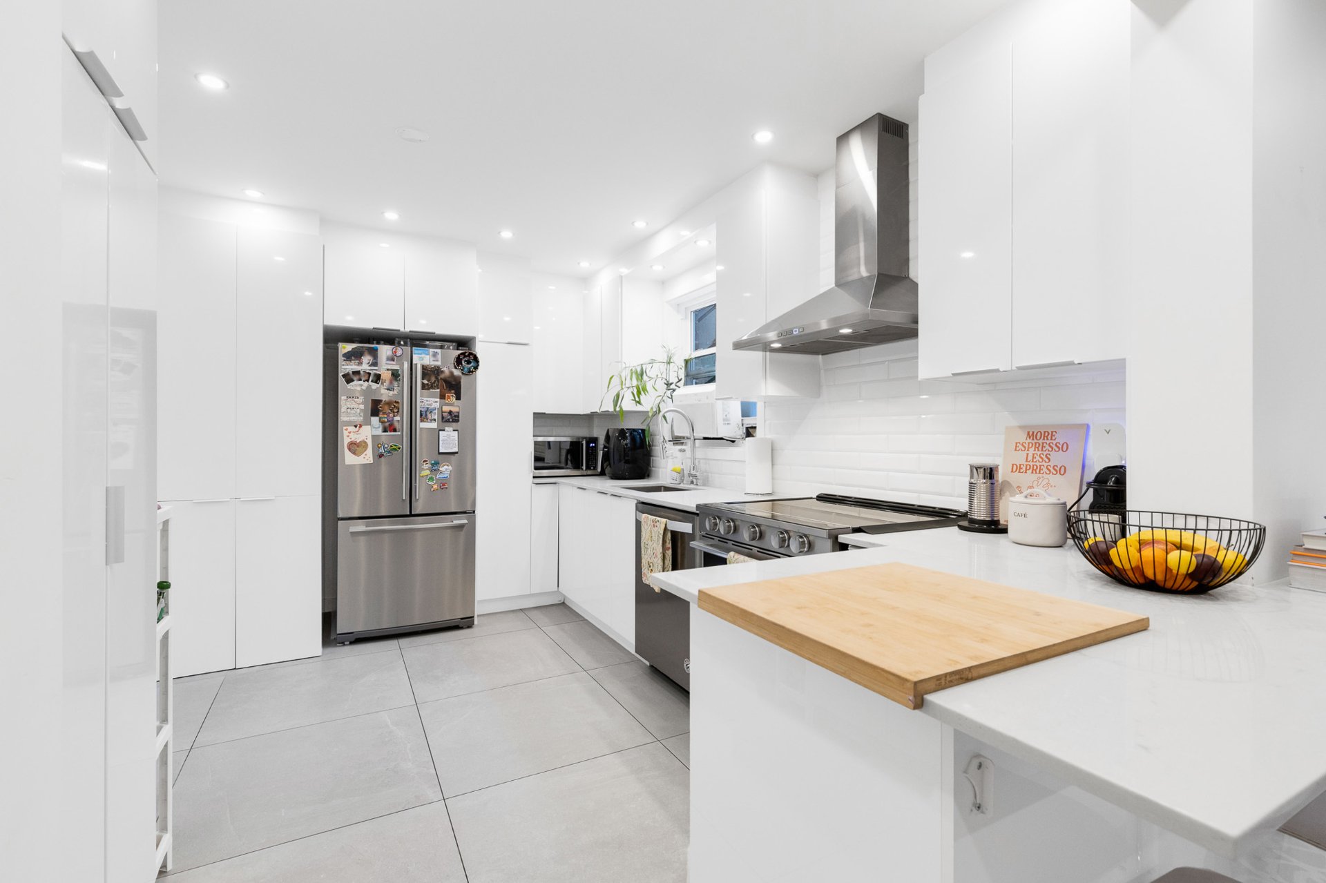 Photo - Kitchen