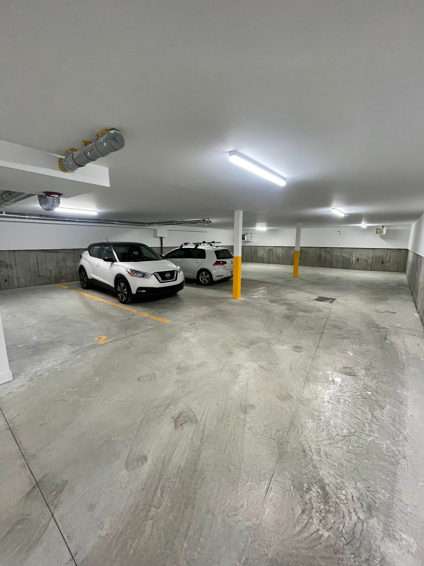 Photo - Parking