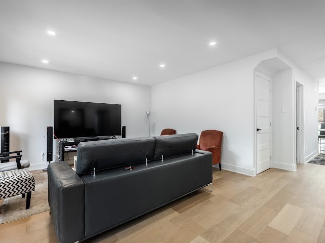 Photo - Salon