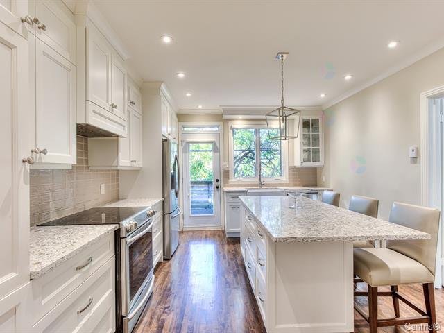 Photo - Kitchen