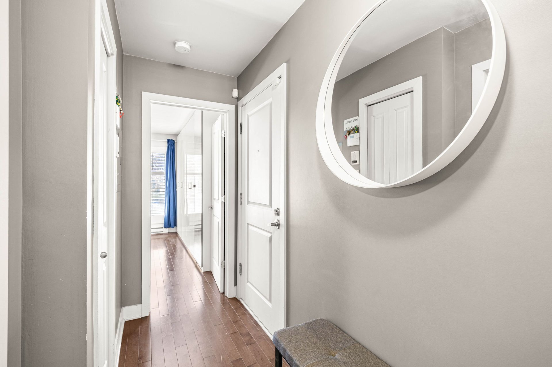 Photo - PASAGEWAY
