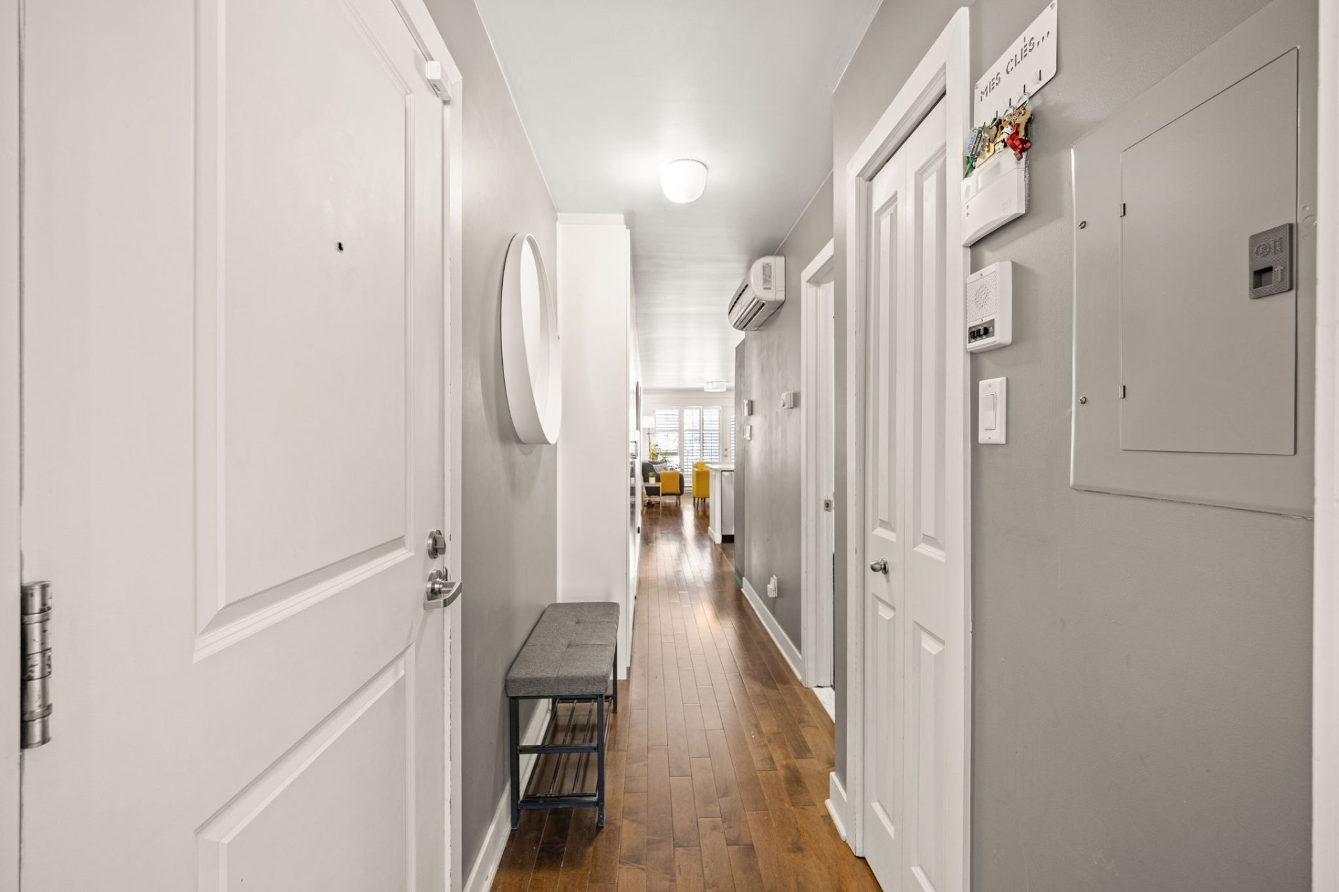 Photo - PASAGEWAY