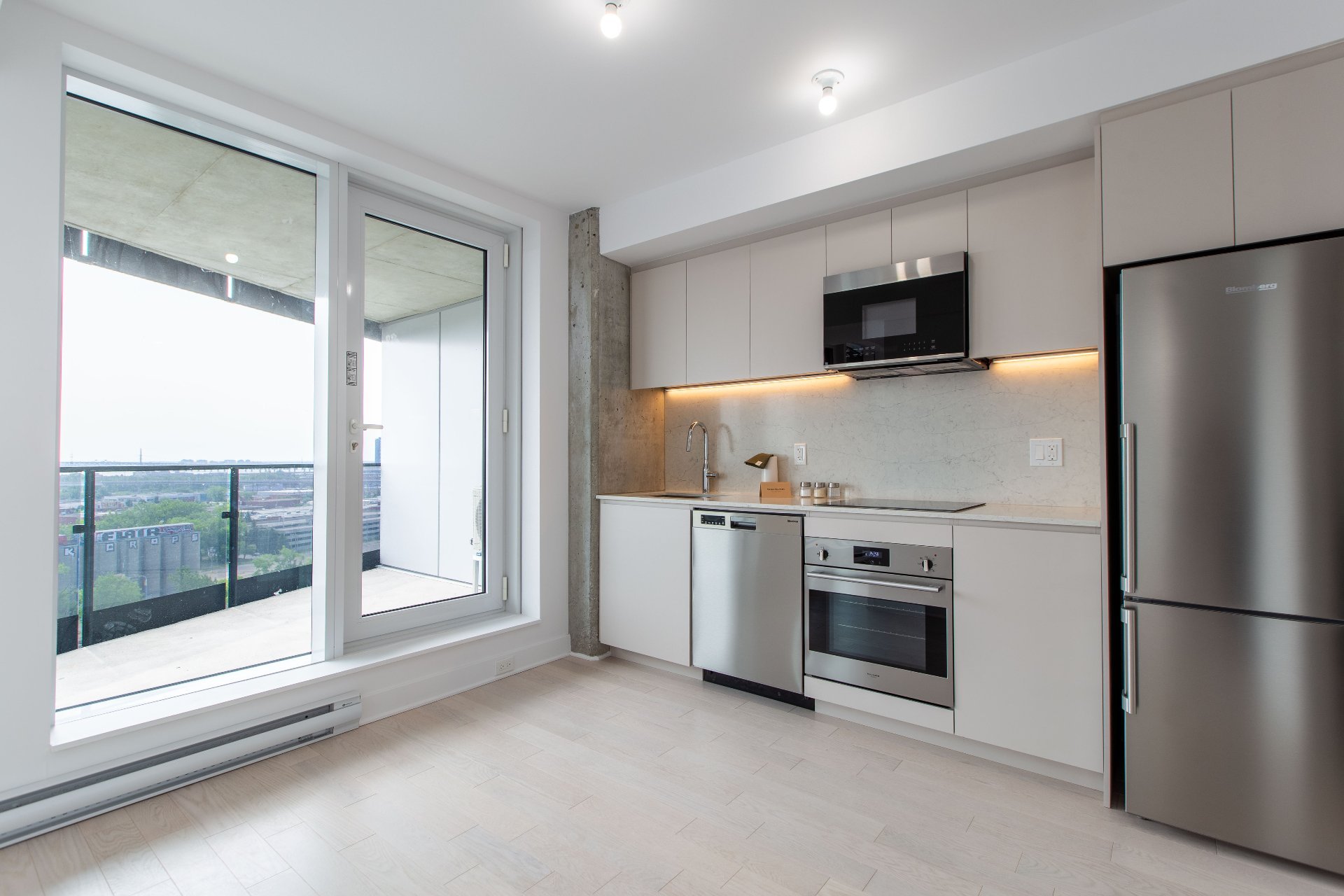Photo - Kitchen