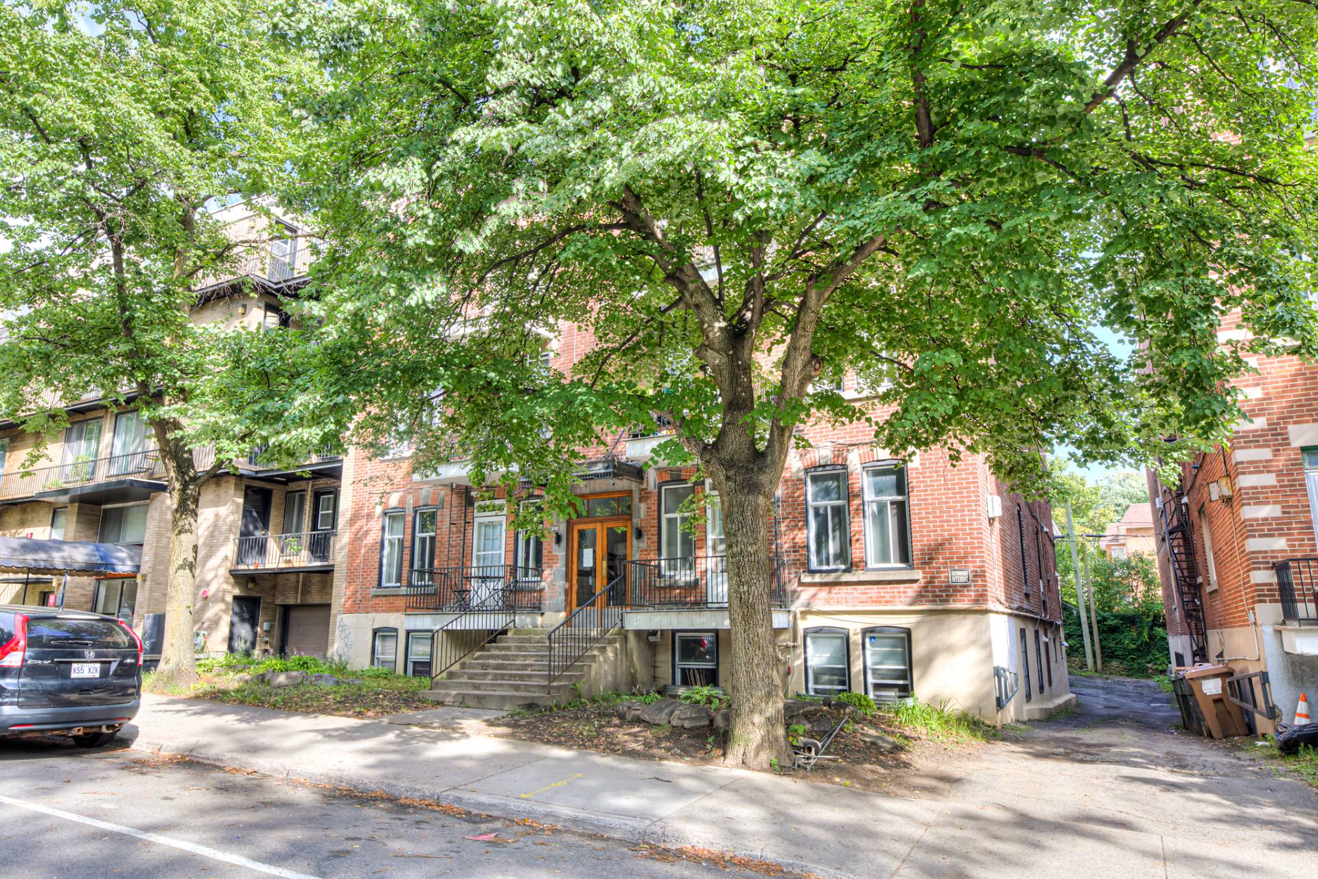 Photo - Exterior entrance