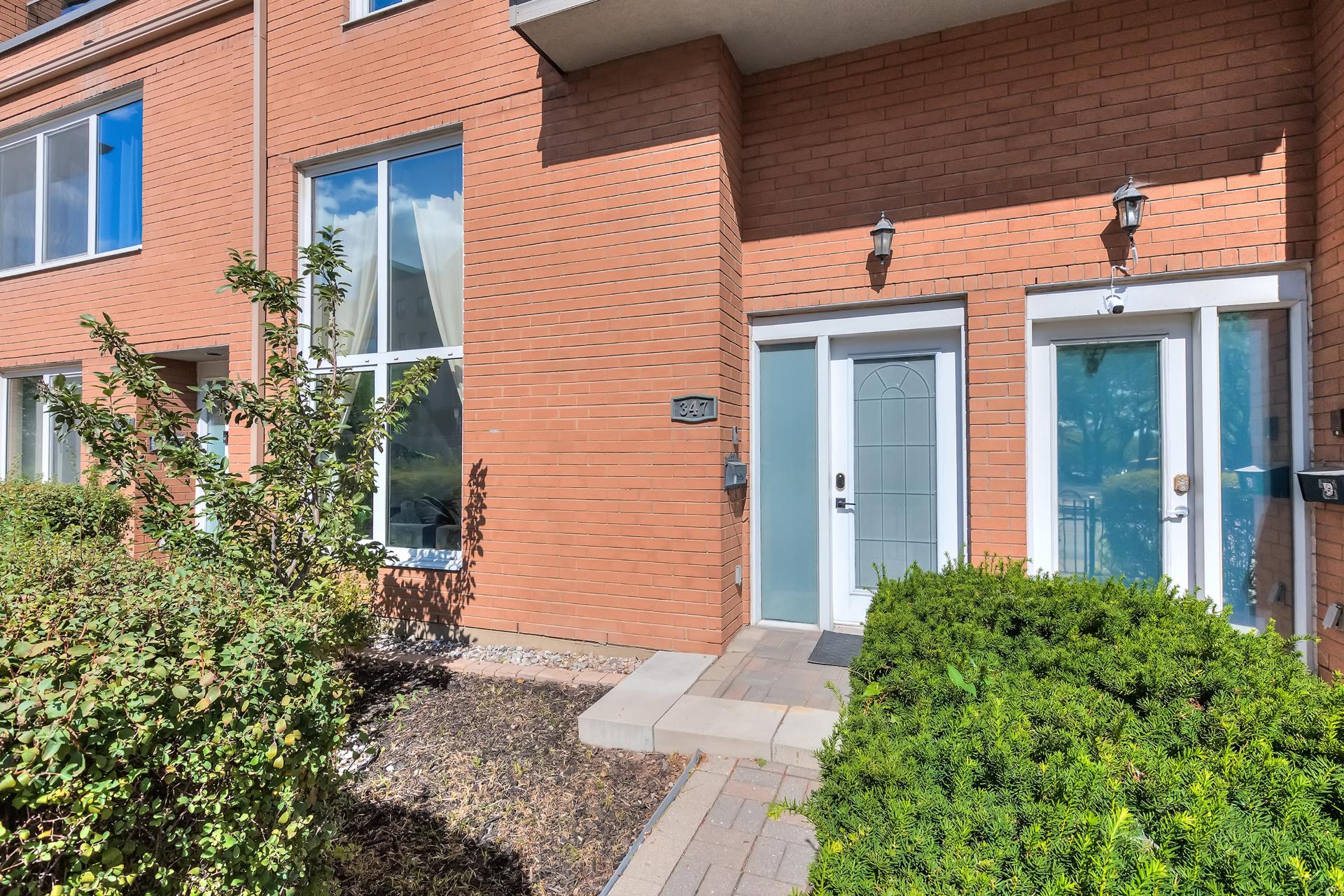 Photo - Exterior entrance