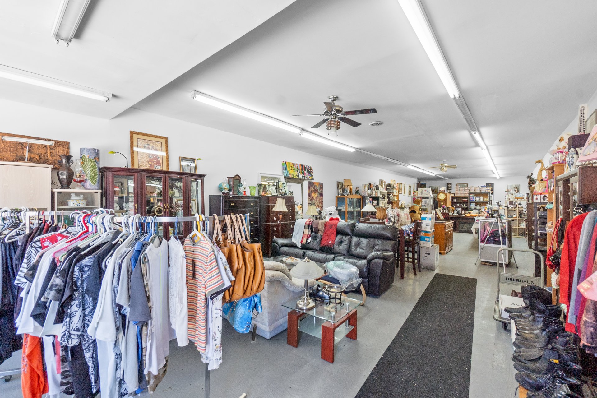 Photo - Interior