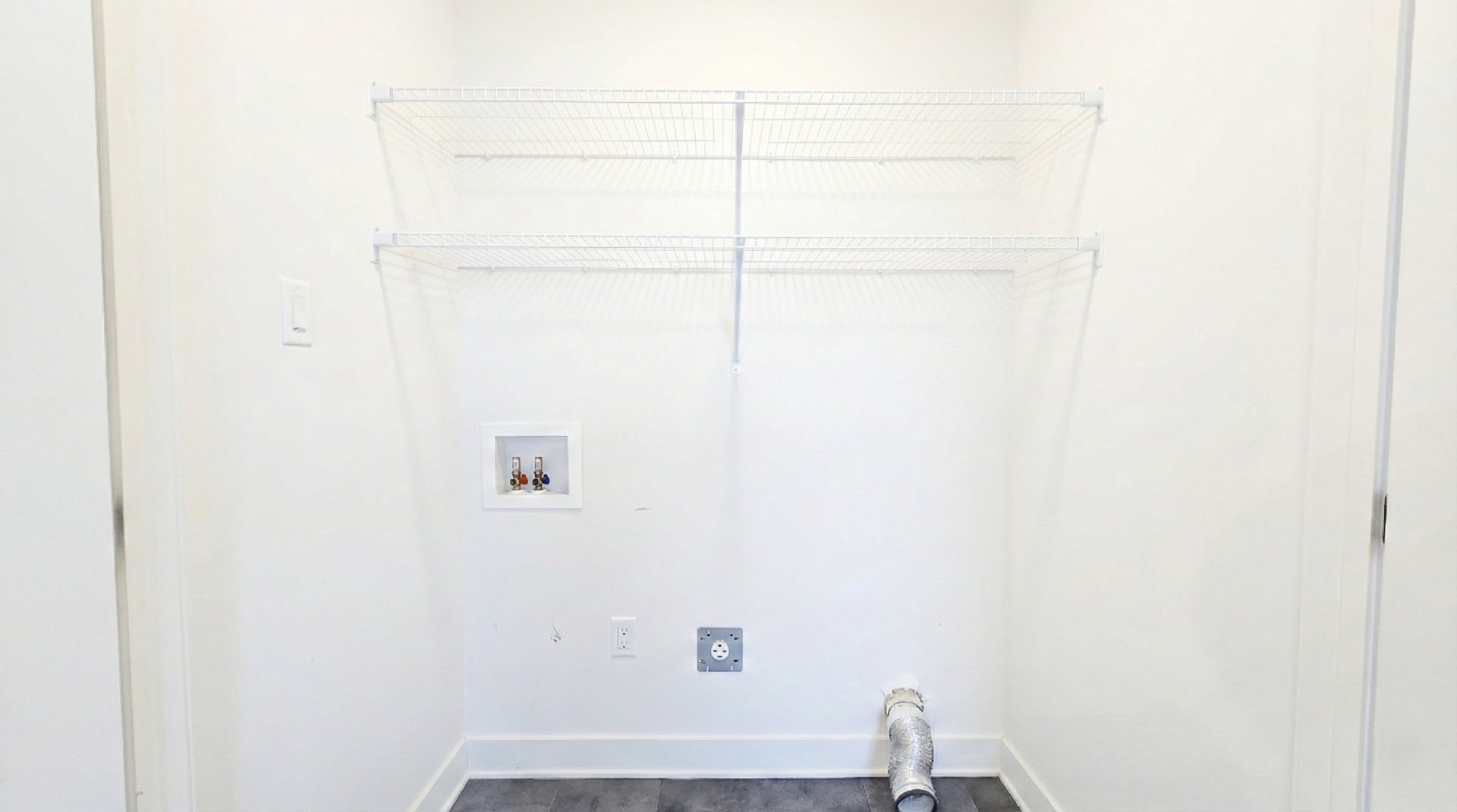 Photo - Laundry room