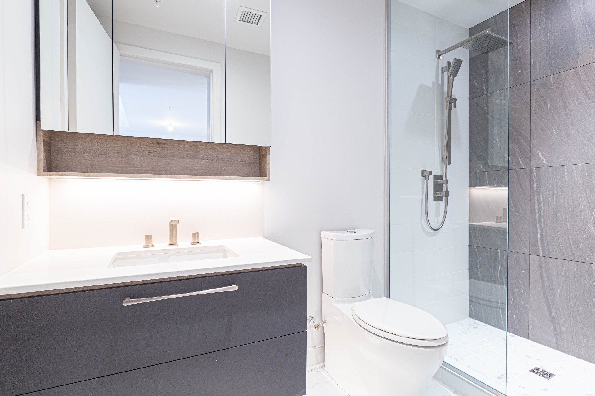 Photo - Bathroom