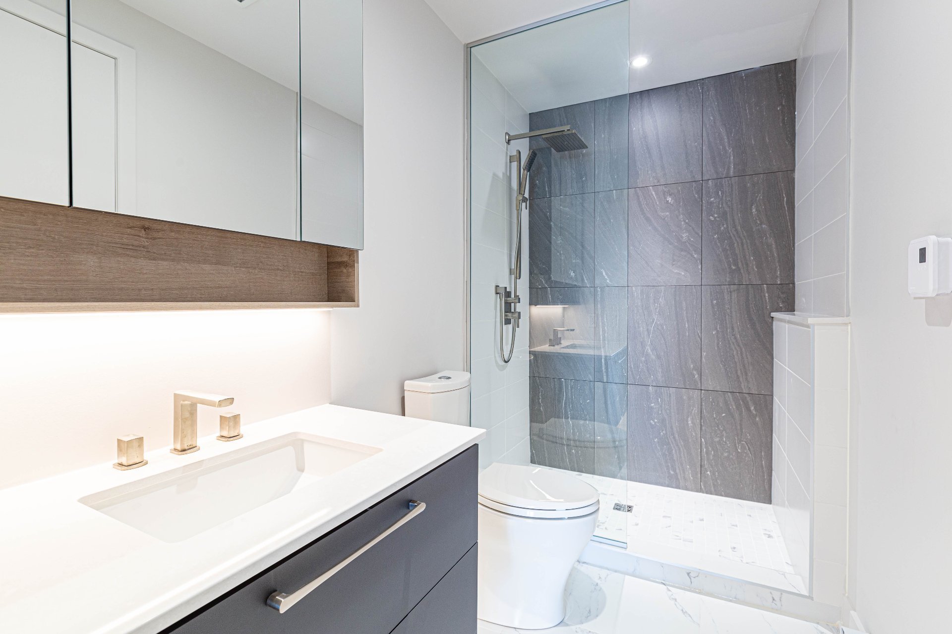 Photo - Bathroom