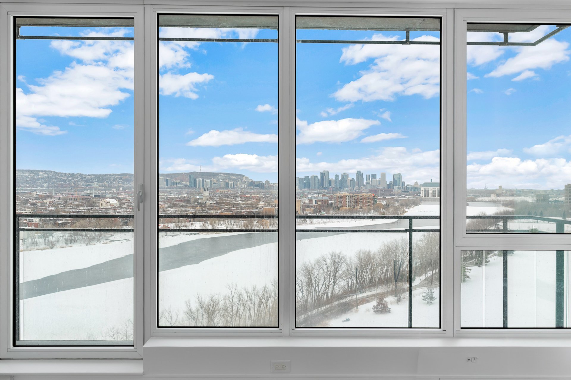 Photo - Vue sur l'eau