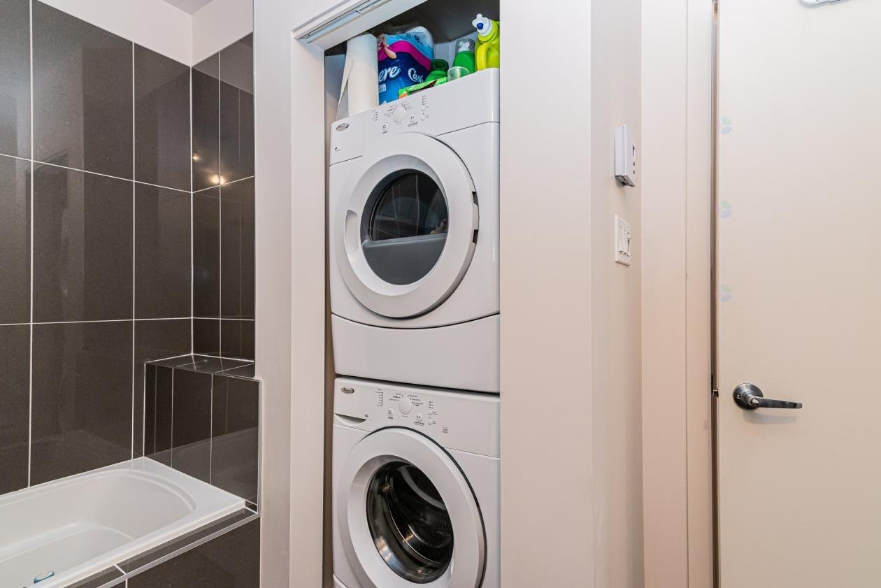 Photo - Laundry room