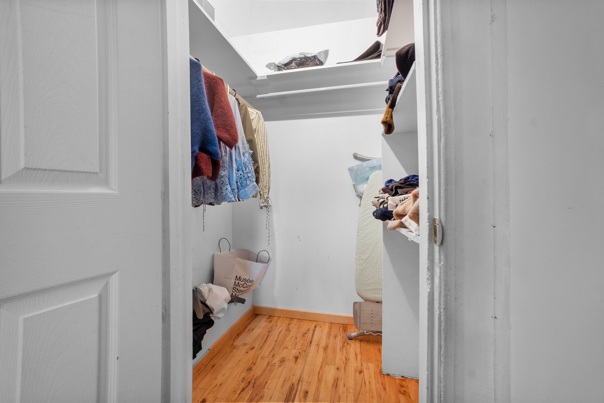 Photo - Penderie (Walk-in)