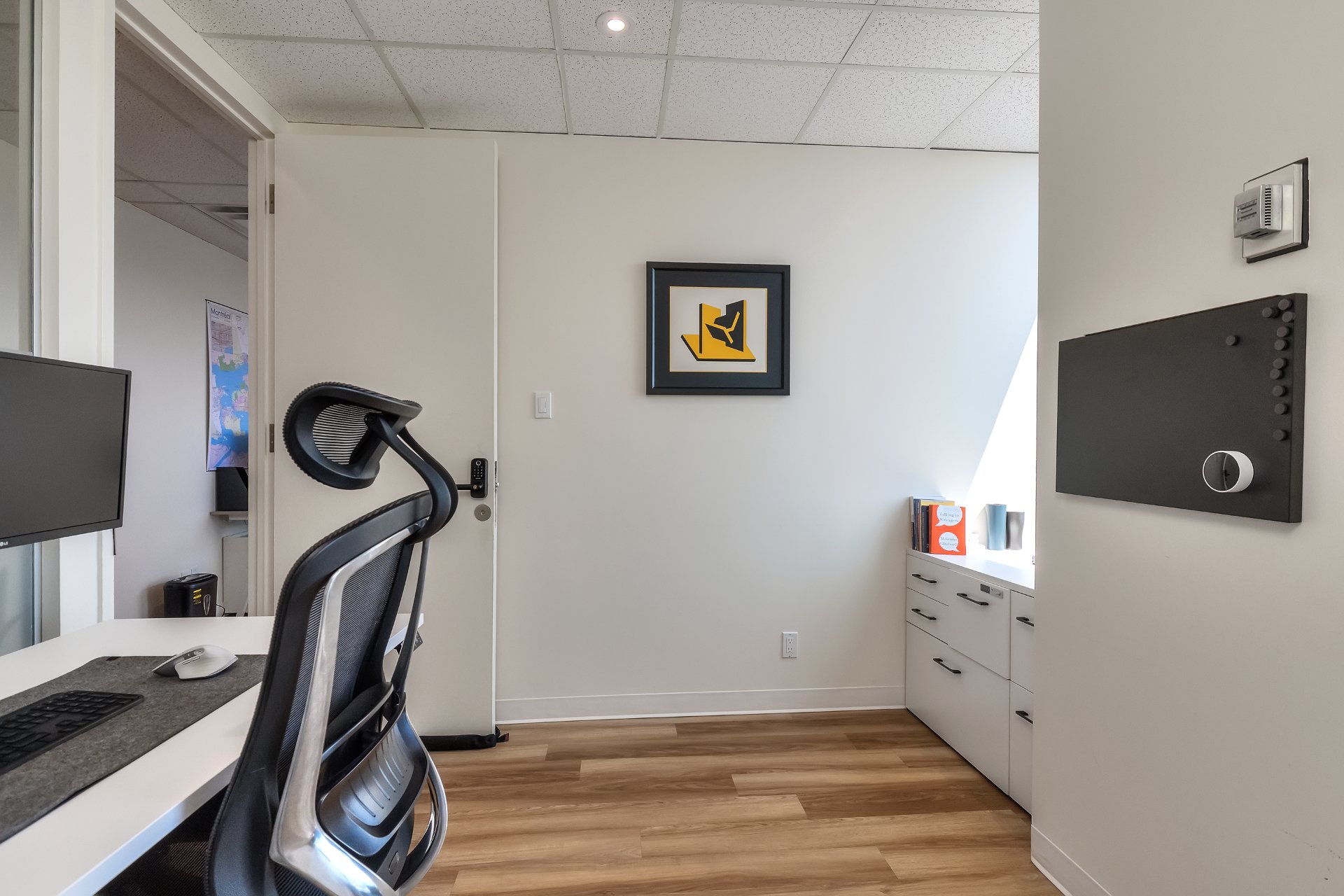 Photo - Office