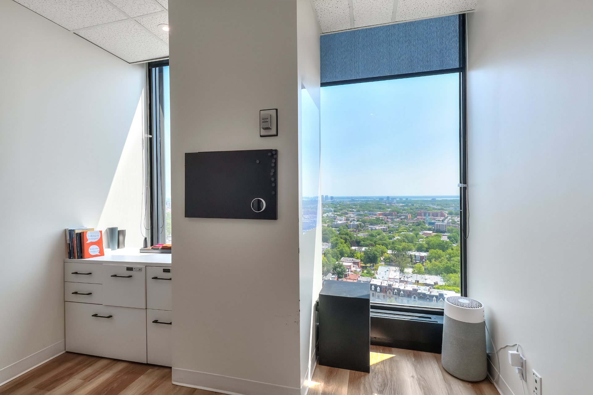 Photo - Office
