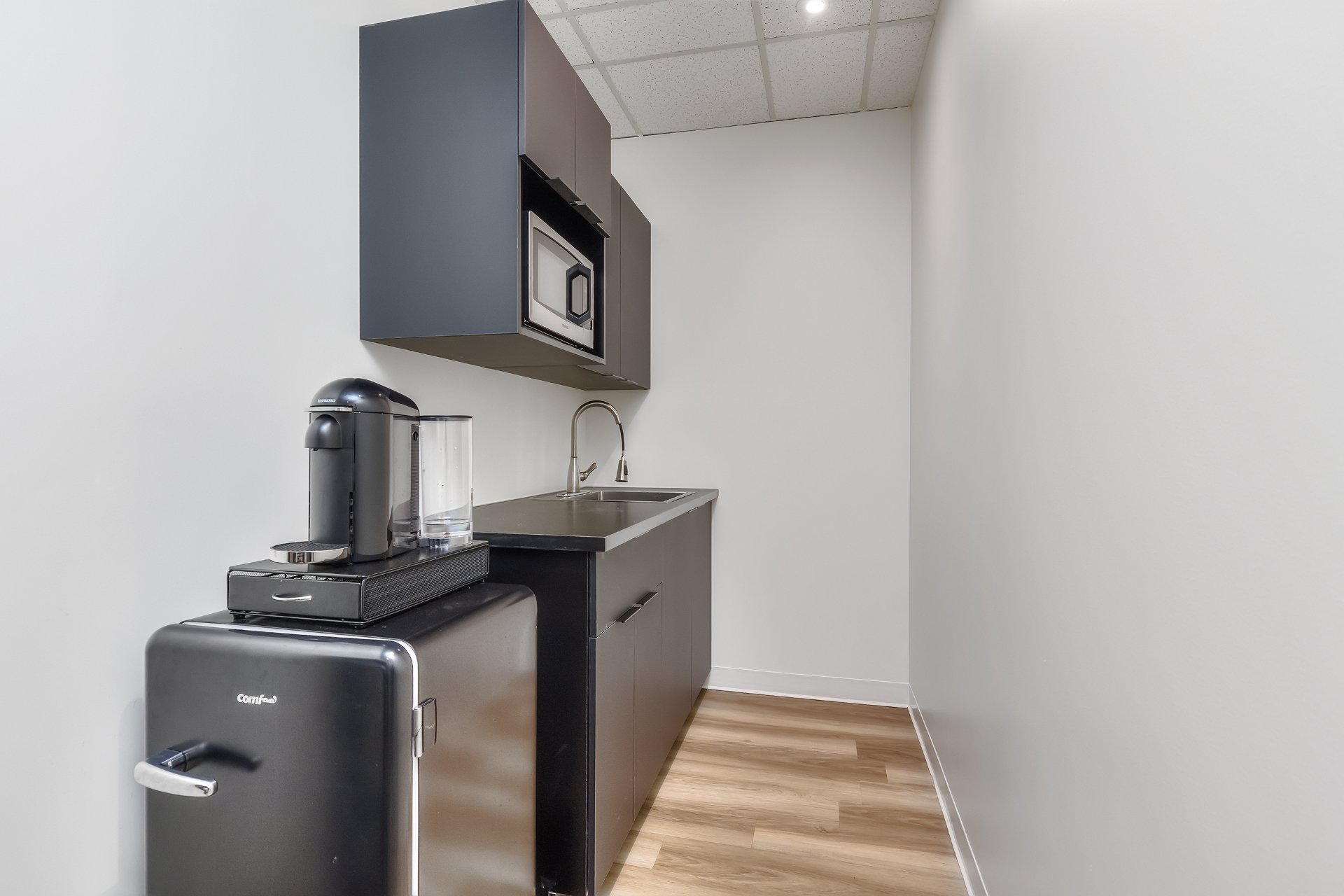 Photo - Kitchen