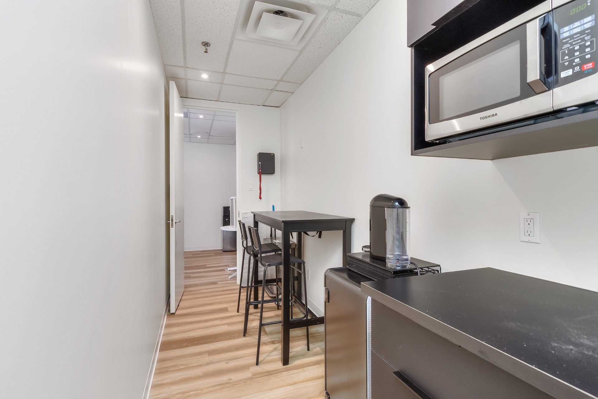 Photo - Kitchen
